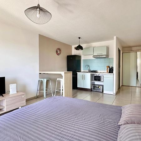 Studio Cosy Tout Equipe - Idealement Situe Сен-Дени Экстерьер фото